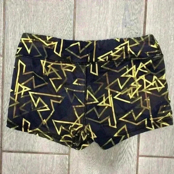 FLEO Shorts Triangle Print Size Medium - Picture 4 of 5